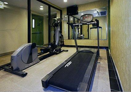 Quality Inn Jamaica Airtrain นิวยอร์ก ภายนอก รูปภาพ