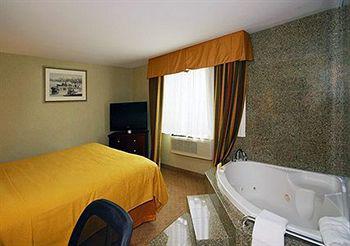 Quality Inn Jamaica Airtrain นิวยอร์ก ภายนอก รูปภาพ